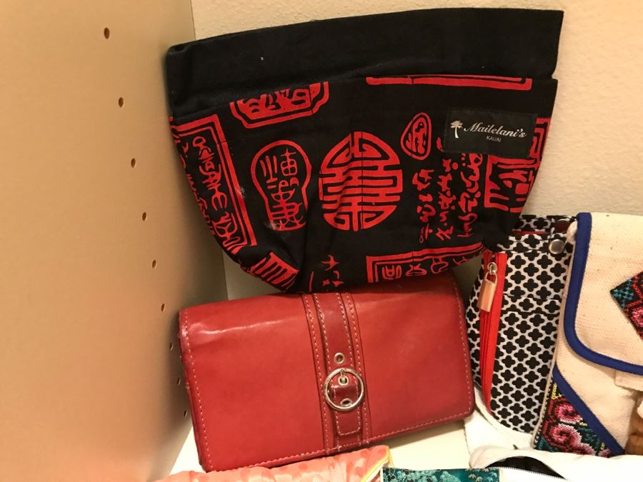 Handbag Lot - See All Photos [Photo 6]