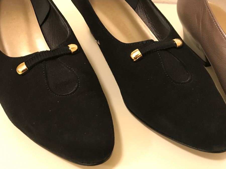 Pair Of Women's 9W California Magdesians Heel Shoes [Photo 9]