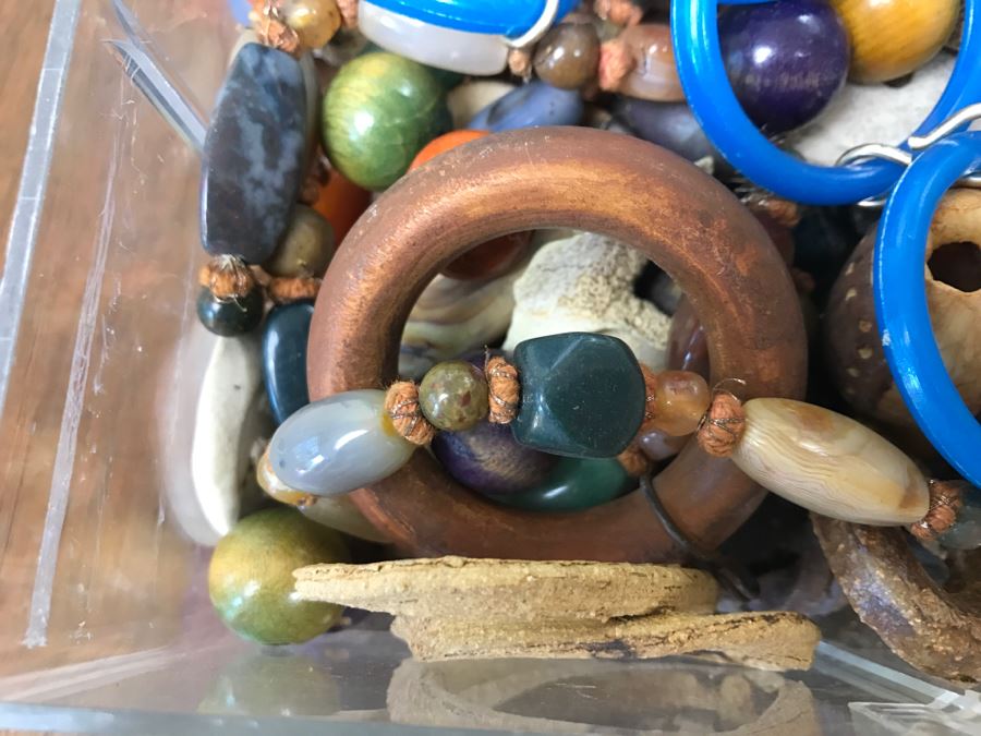 Nice Bead Lot For Making Jewelry And Storage Cabinet - See All Photos [Photo 22]