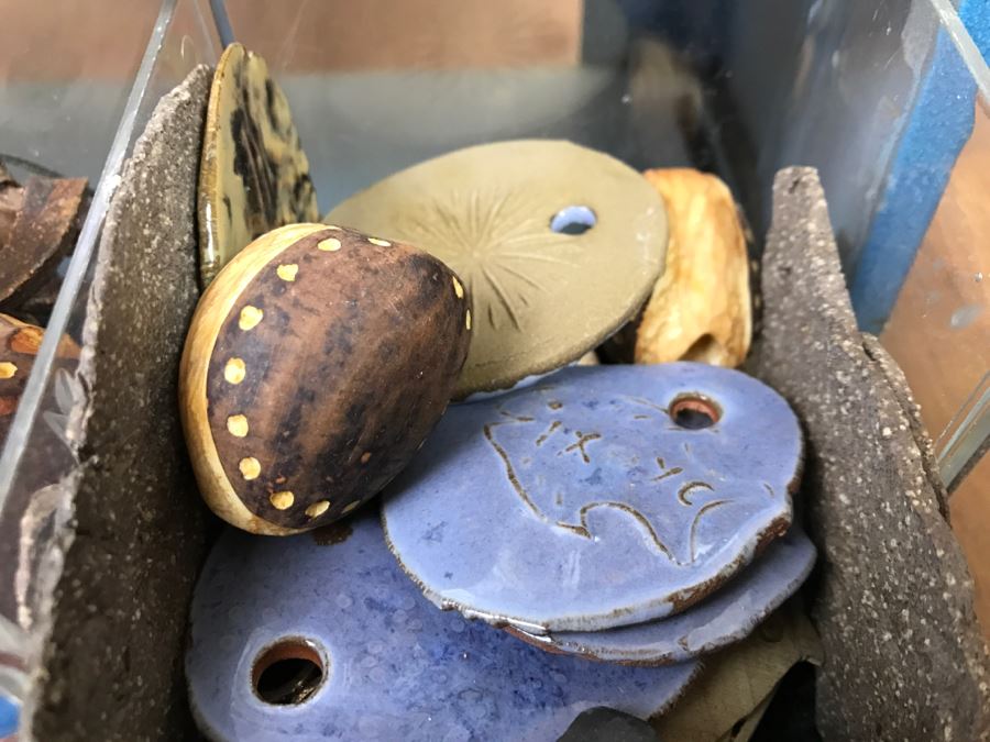 Nice Bead Lot For Making Jewelry And Storage Cabinet - See All Photos [Photo 28]