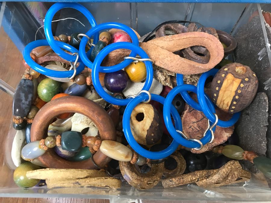 Nice Bead Lot For Making Jewelry And Storage Cabinet - See All Photos [Photo 21]