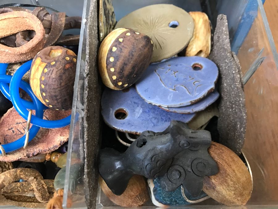 Nice Bead Lot For Making Jewelry And Storage Cabinet - See All Photos [Photo 26]