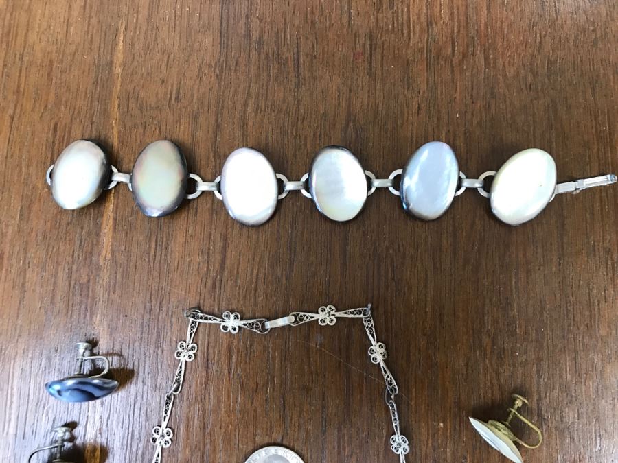 Vintage Filigree Necklace With Shell, Shell Bracelet And Pair Of Earrings [Photo 12]