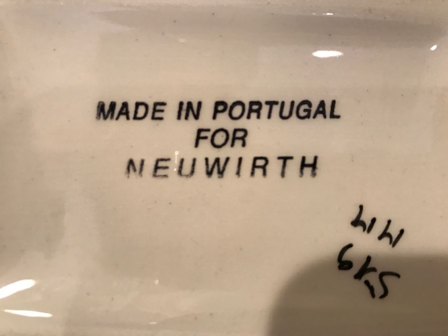 Kitchen Pantry Lot Featuring Corning Ware Covered Dish, Bundt Pan, Pacific Cermaic Blue Bowl, West Bend Crock Pot - See All Photos [Photo 23]