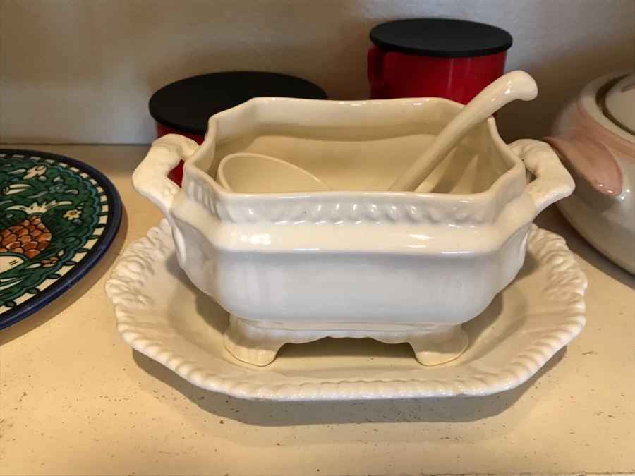 Kitchen Pantry Lot Featuring Corning Ware Covered Dish, Bundt Pan, Pacific Cermaic Blue Bowl, West Bend Crock Pot - See All Photos [Photo 14]