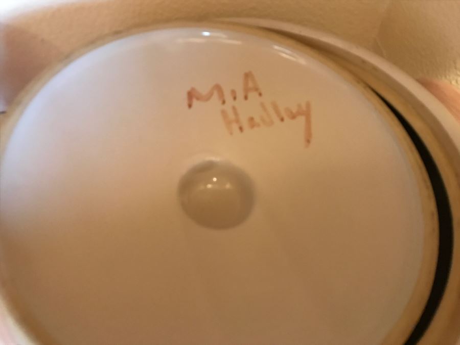 Kitchen Pantry Lot Featuring Corning Ware Covered Dish, Bundt Pan, Pacific Cermaic Blue Bowl, West Bend Crock Pot - See All Photos [Photo 18]