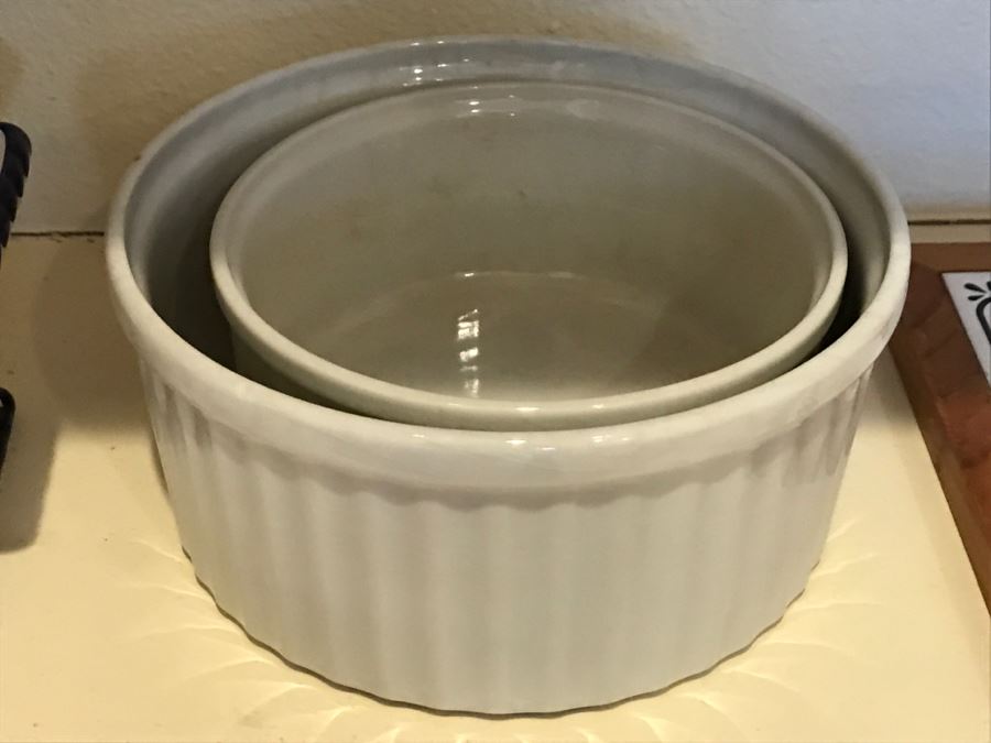 Kitchen Pantry Lot Featuring Corning Ware Covered Dish, Bundt Pan, Pacific Cermaic Blue Bowl, West Bend Crock Pot - See All Photos [Photo 20]