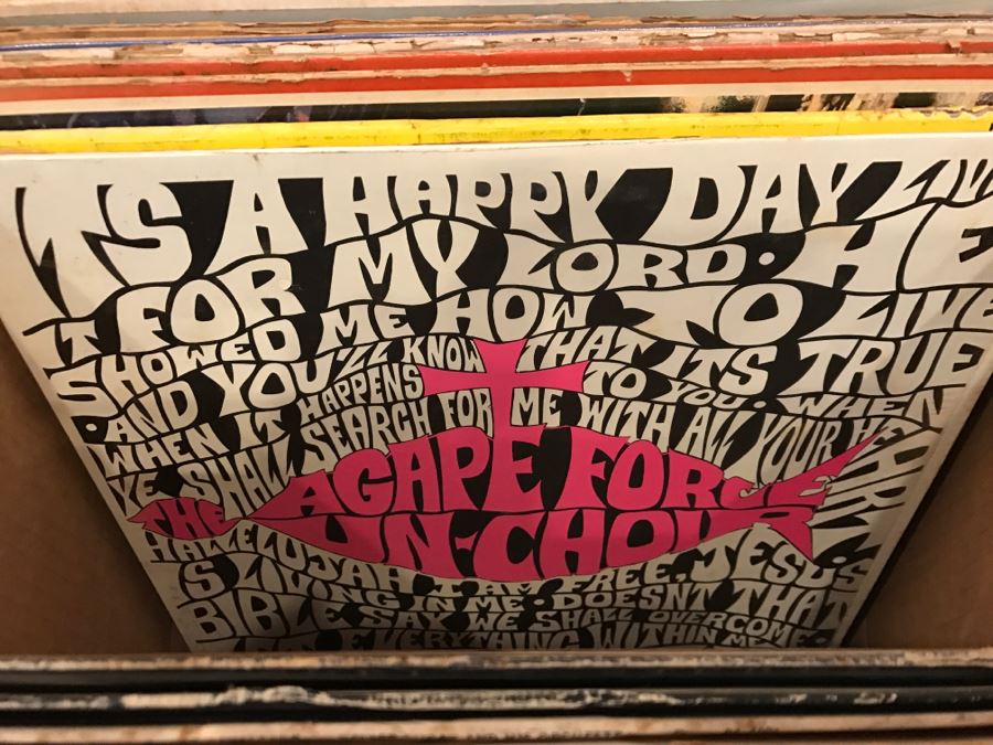 (2) Boxes Of Vintage Vinyl Records 33RPM Lot Includes Bob Dylan's Greatest Hits, Elton John's Goodbye Yellow Brick Road, Musicals, Nat King Cole - See Photos [Photo 20]