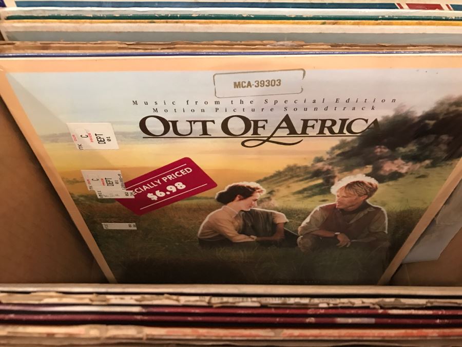 (2) Boxes Of Vintage Vinyl Records 33RPM Lot Includes Bob Dylan's Greatest Hits, Elton John's Goodbye Yellow Brick Road, Musicals, Nat King Cole - See Photos [Photo 23]