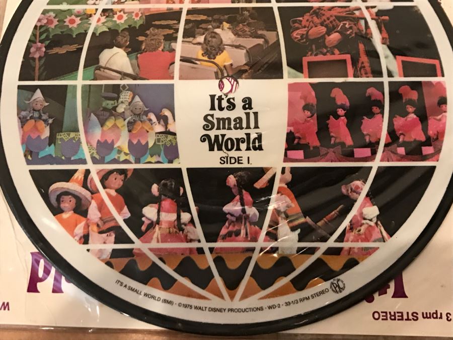 Vintage 1975 Walt Disney Productions It's A Small World Picture Disc Vinyl Record WD-2 33RPM [Photo 3]