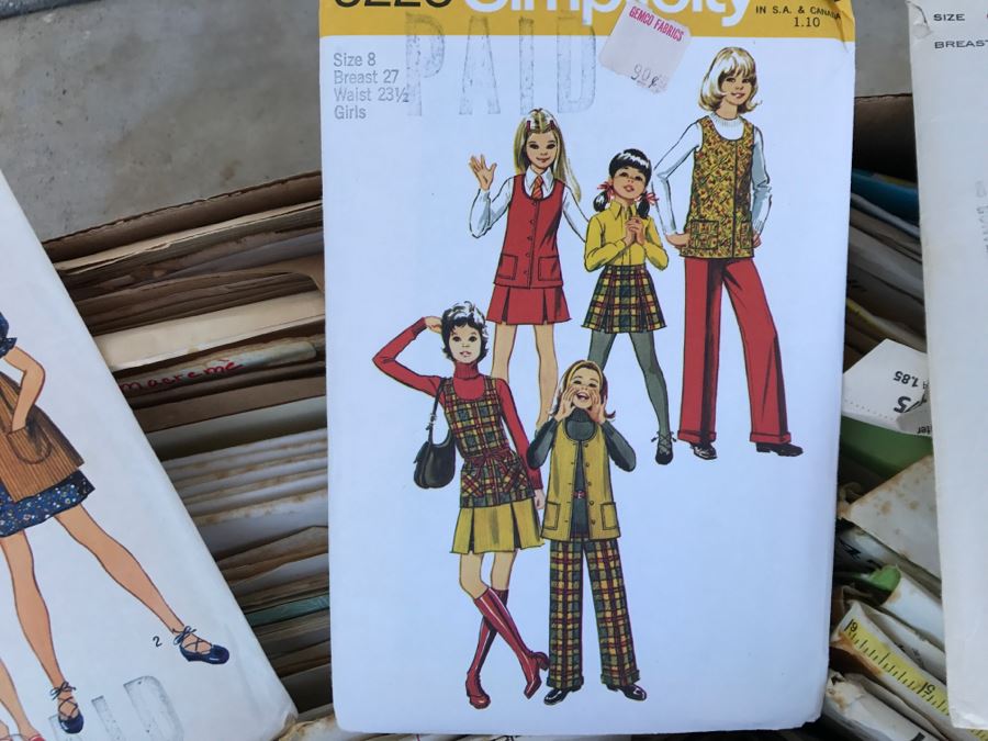 Huge Lot Of Vintage Patterns For Sewing [Photo 10]