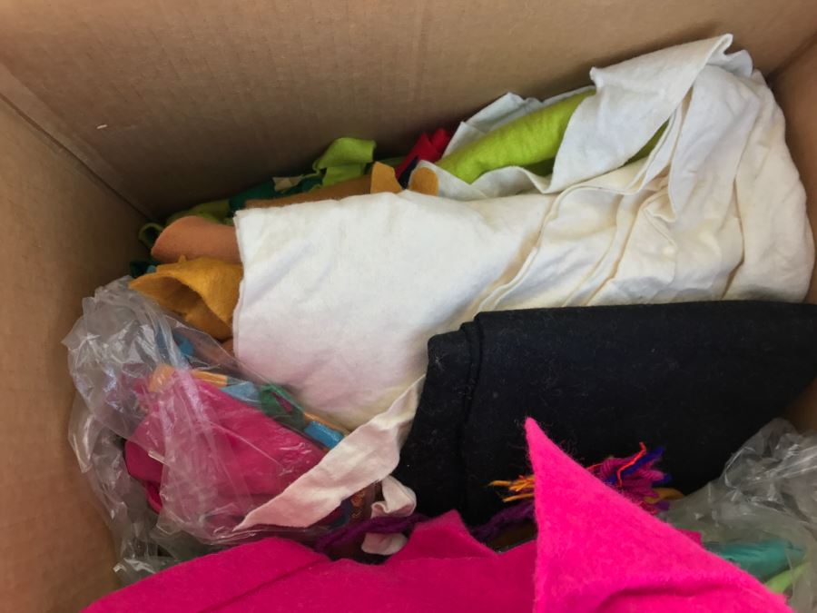 Huge Crafting Supplies Lot Including Yarn, Threads, Fabrics, Real Feathers, Fur Pelts, Books And More - See All Photos [Photo 33]