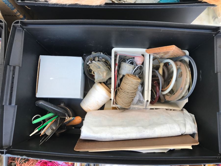 Huge Crafting Supplies Lot Including Yarn, Threads, Fabrics, Real Feathers, Fur Pelts, Books And More - See All Photos [Photo 19]