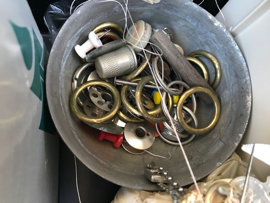 Huge Crafting Supplies Lot Including Yarn, Threads, Fabrics, Real Feathers, Fur Pelts, Books And More - See All Photos [Photo 21]