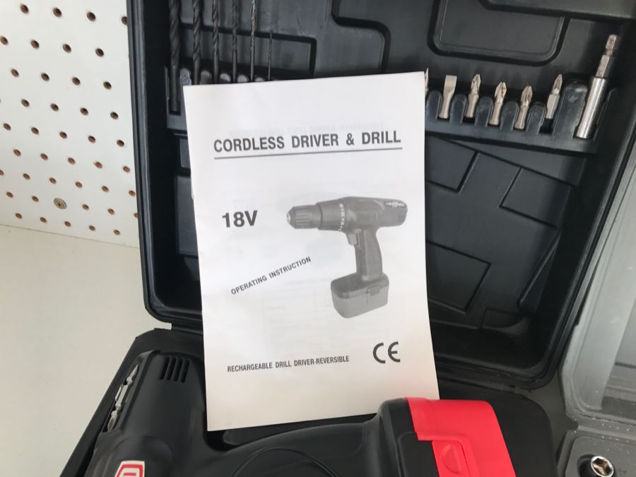 JUST ADDED - Pair Of Cordless Drills [Photo 4]