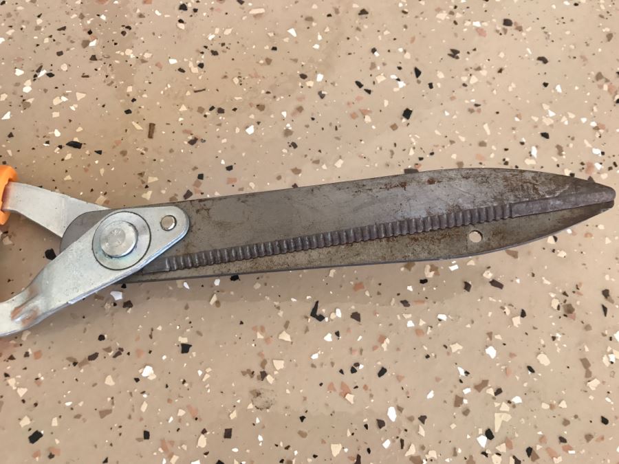 JUST ADDED - FISKARS Garden Tools  Shrub Tree Trimmer [Photo 5]