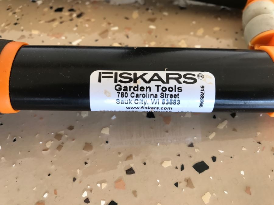 JUST ADDED - FISKARS Garden Tools  Shrub Tree Trimmer [Photo 3]