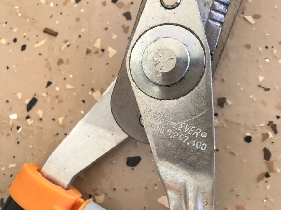 JUST ADDED - FISKARS Garden Tools  Shrub Tree Trimmer [Photo 4]