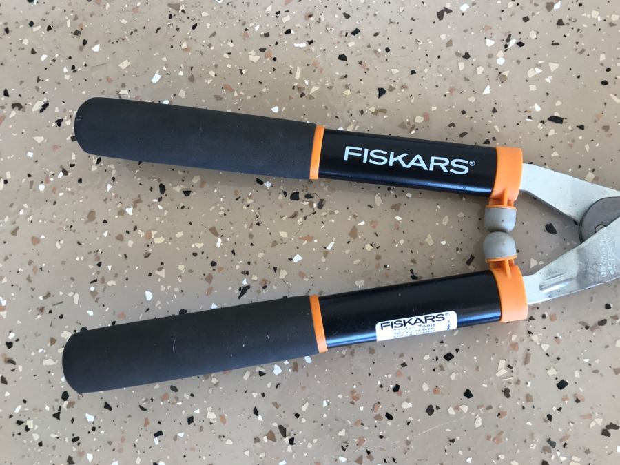 JUST ADDED - FISKARS Garden Tools  Shrub Tree Trimmer [Photo 2]