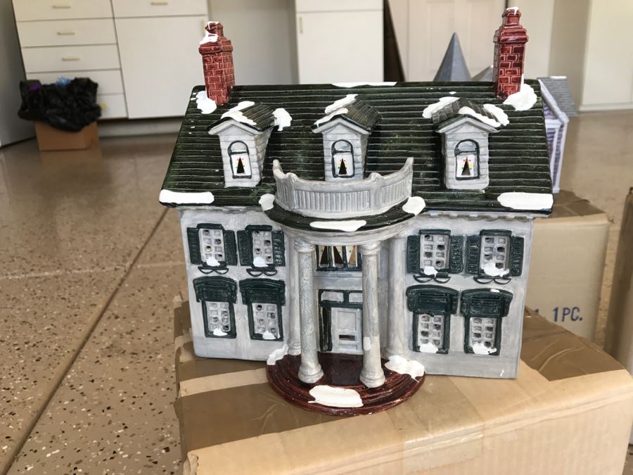 JUST ADDED - Department 56 Villages Christmas Decoration Lot [Photo 3]
