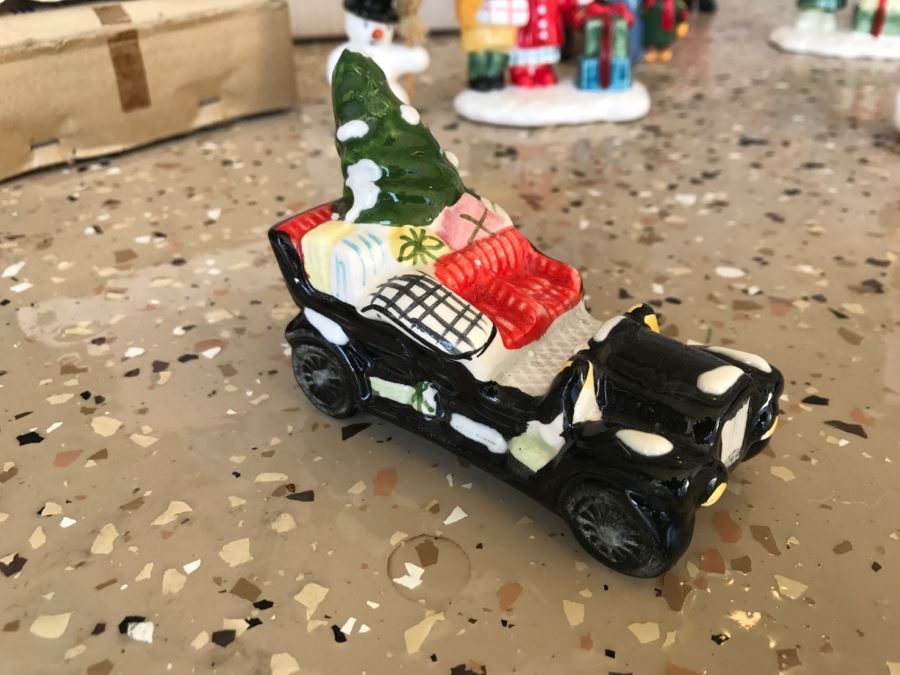 JUST ADDED - Department 56 Villages Christmas Decoration Lot [Photo 18]