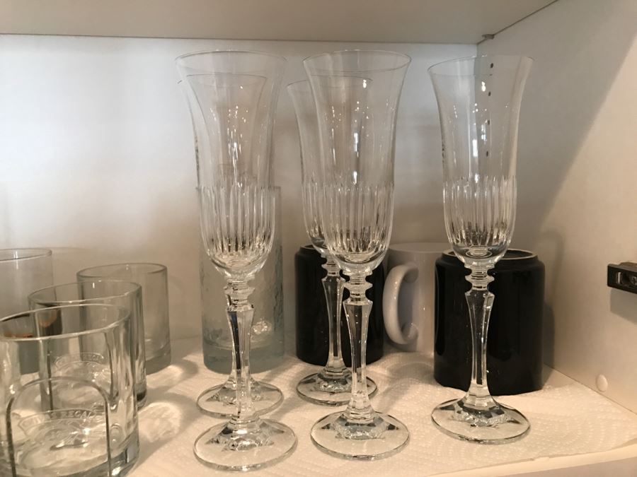JUST ADDED - Kitchen Glasses, Coffee Cups And Stemware Glass Lot [Photo 10]
