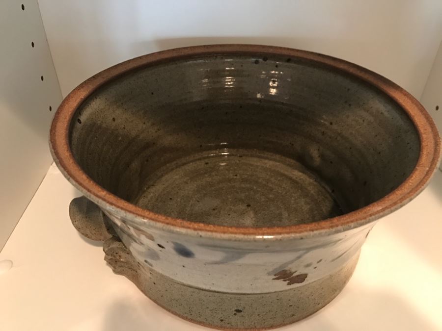 JUST ADDED - Kitchen Lot With Pottery, Crystal Vase, Pitcher, KLM Salt And Pepper Shakers, And China [Photo 4]