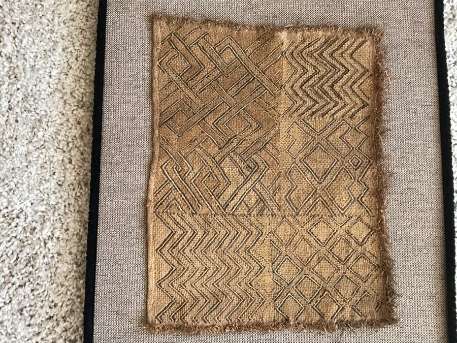 JUST ADDED - Framed Vintage Textile [Photo 2]