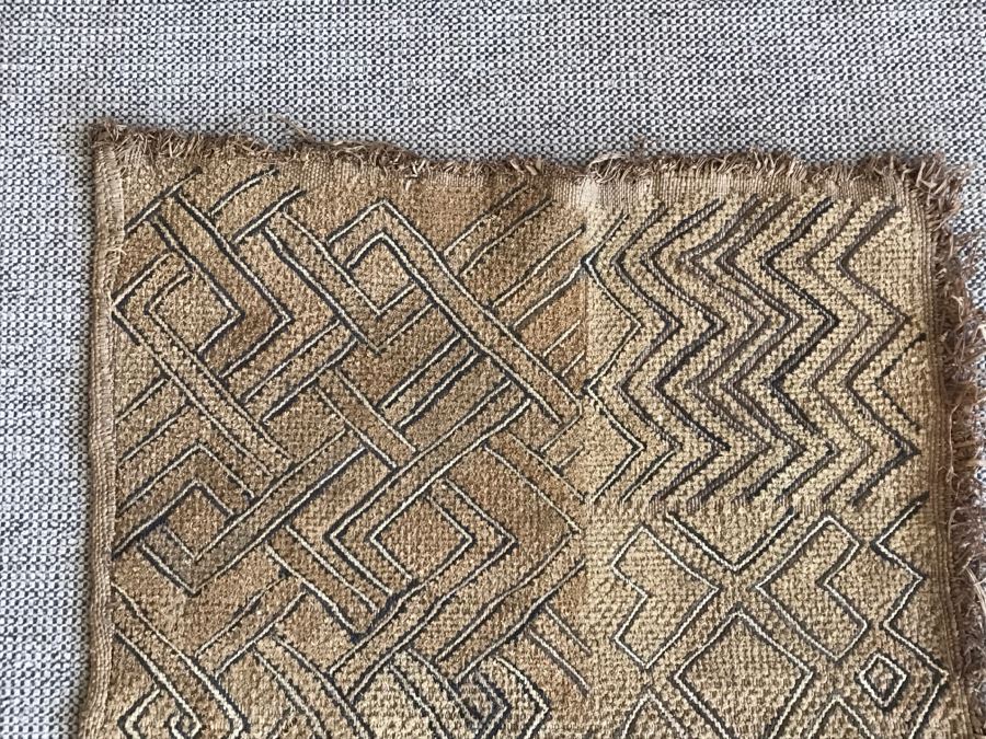 JUST ADDED - Framed Vintage Textile [Photo 3]