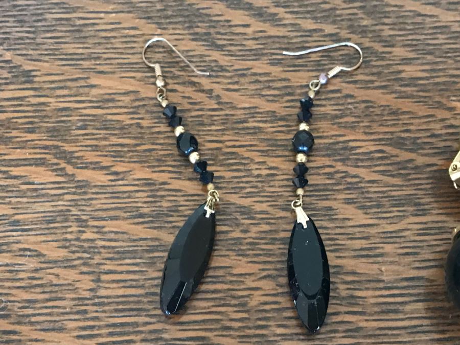 JUST ADDED - Vintage Costume Jewelry Lot [Photo 8]