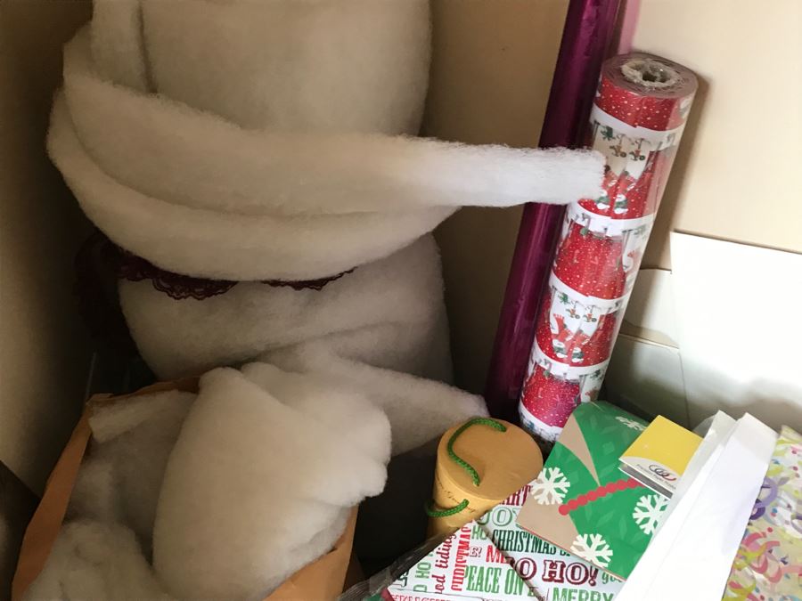 JUST ADDED - Wrapping Paper, Wrapping Supplies And Gift Bag Lot [Photo 7]