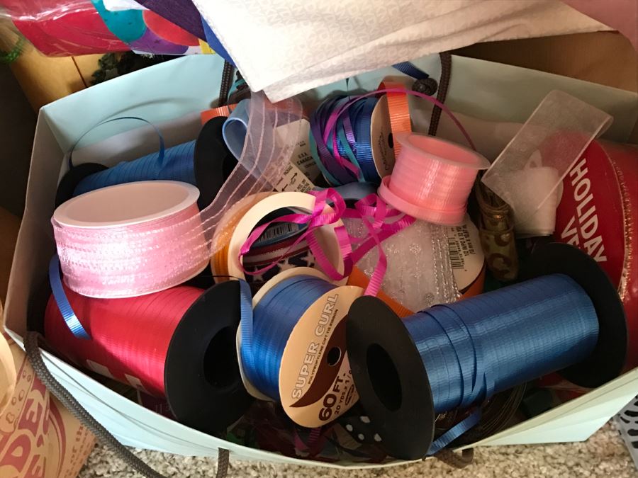 JUST ADDED - Wrapping Paper, Wrapping Supplies And Gift Bag Lot [Photo 3]