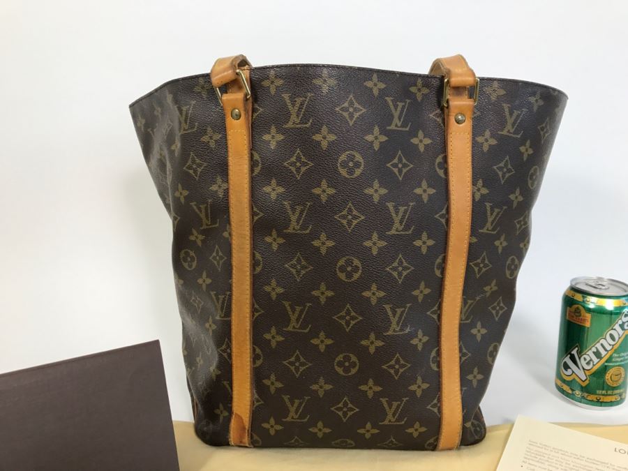 LOUIS VUITTON Monogram Handbag With Dust Jacket [Photo 3]