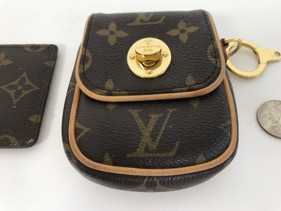 LOUIS VUITTON Monogram Pouch Purse Handbag With Clip Ring And LOUIS VUITTON Credit Card License Holder Organizer [Photo 2]