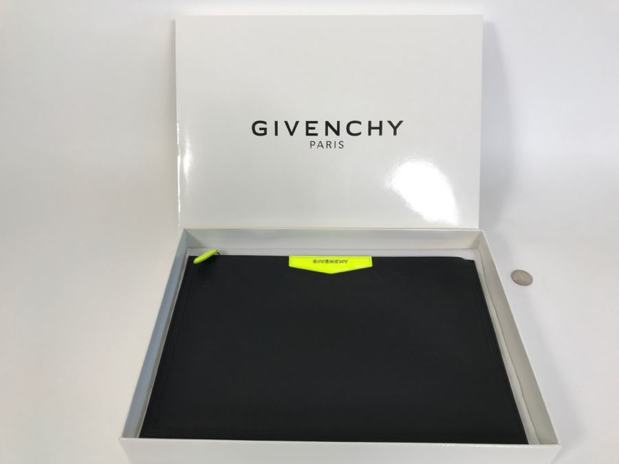 GIVENCHY Italy Antigona-Pochette Pouch Black Yellow In Box