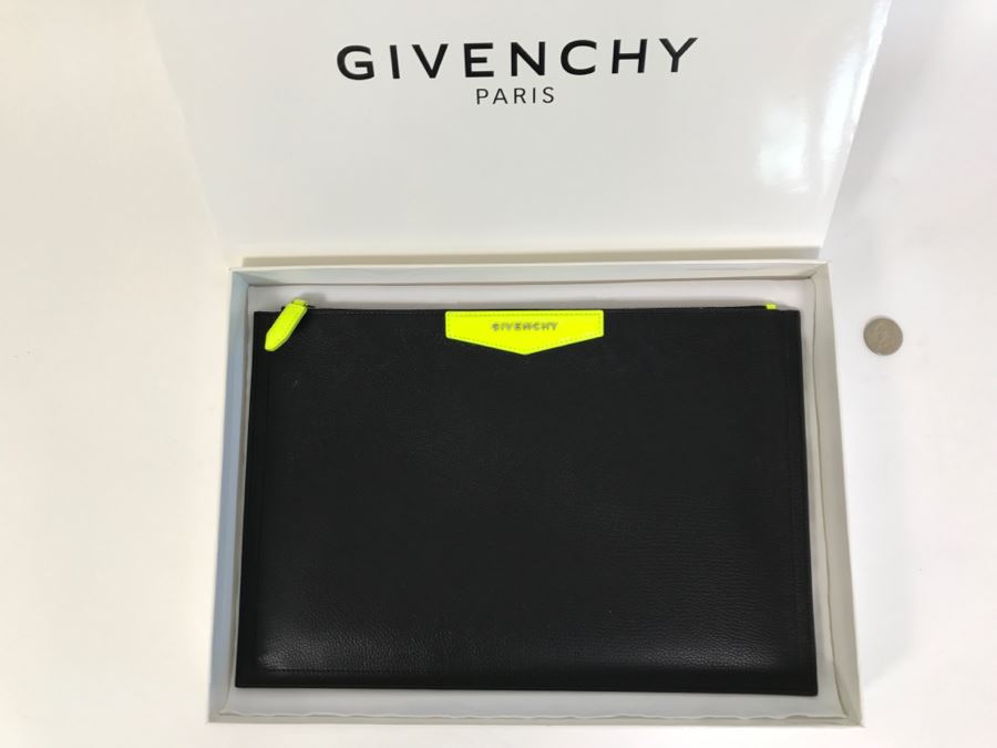 GIVENCHY Italy Antigona-Pochette Pouch Black Yellow In Box