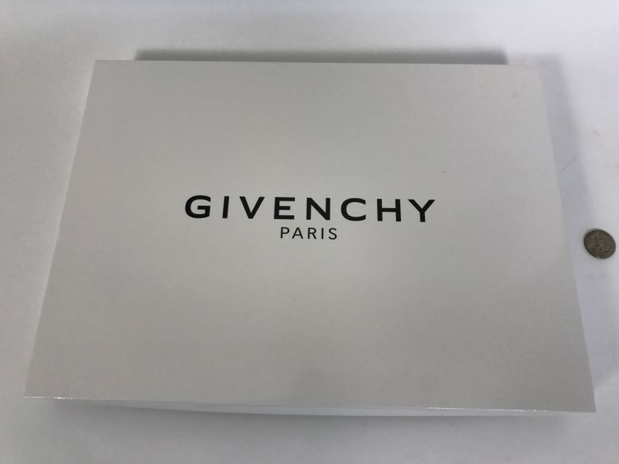 GIVENCHY Italy Antigona-Pochette Pouch Black Yellow In Box