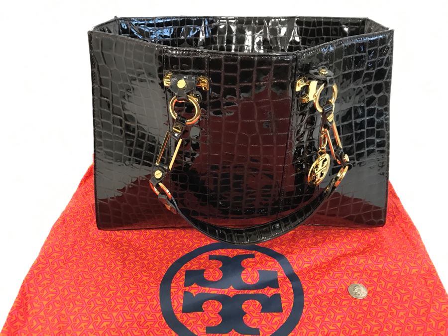 Tory Burch Handbag With Dust Jacket [Photo 6]