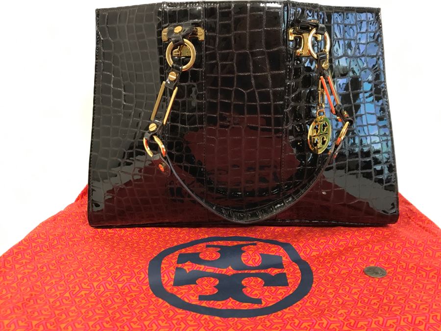 Tory Burch Handbag With Dust Jacket [Photo 1]