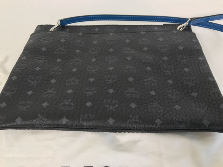 MCM Handbag With Dust Jacket [Photo 5]