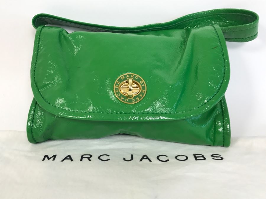 Marc Jacobs Handbag With Marc Jacobs Dust Jacket [Photo 1]