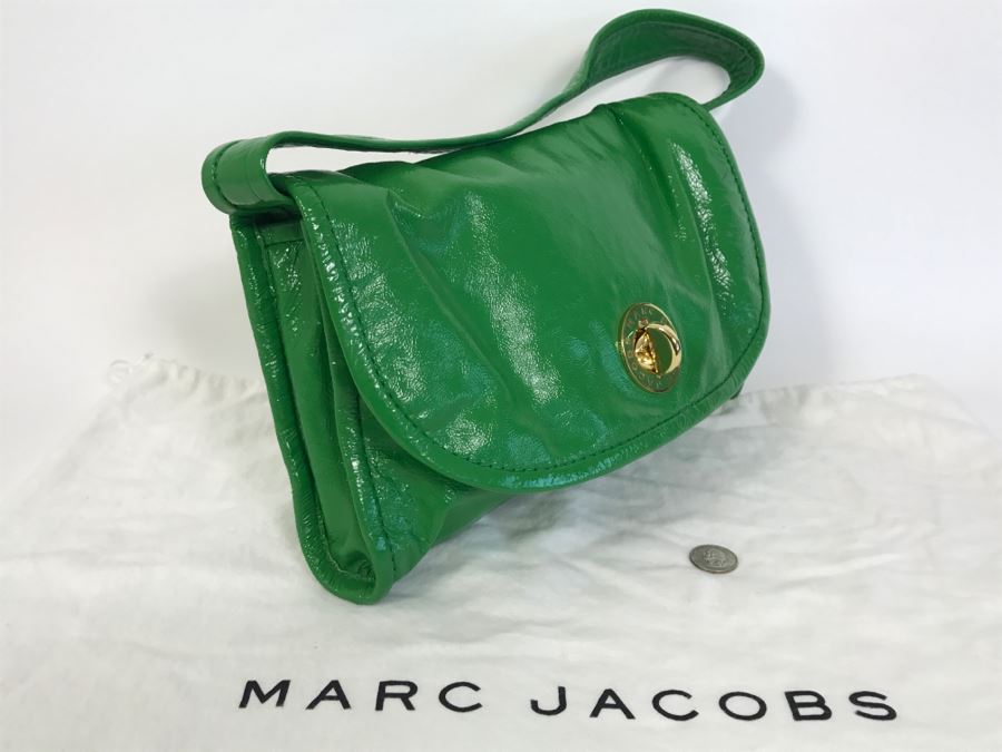 Marc Jacobs Handbag With Marc Jacobs Dust Jacket [Photo 4]