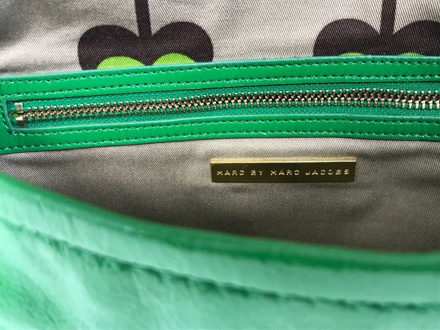 Marc Jacobs Handbag With Marc Jacobs Dust Jacket [Photo 9]