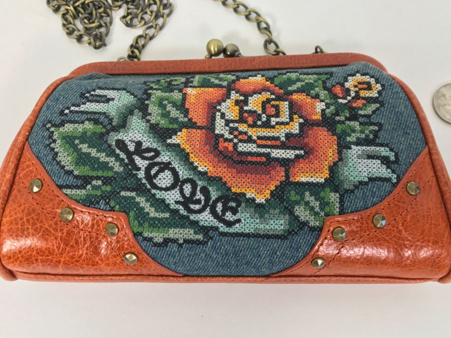 Isabella Fiore Handbag Love [Photo 2]