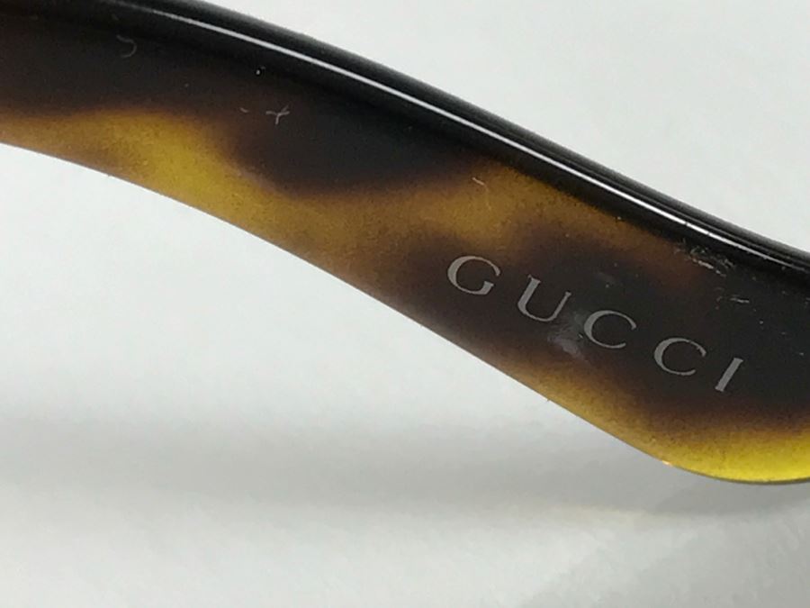 GUCCI Women's Sunglasses With Case [Photo 8]