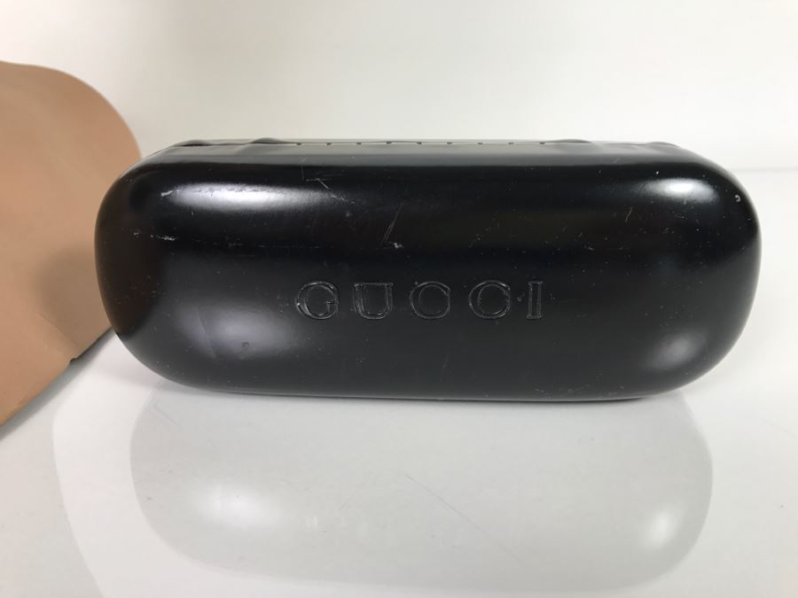 GUCCI Women's Sunglasses With Case [Photo 4]