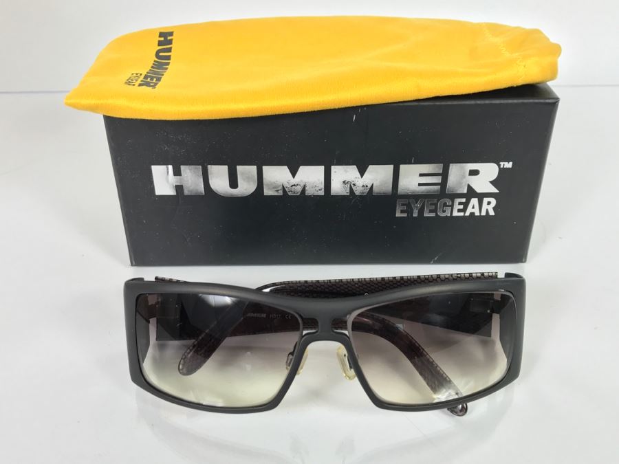 HUMMER Women's Sunglasses With Case