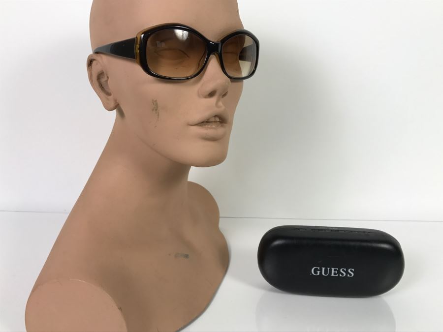 Guess Women's Sunglasses With Case