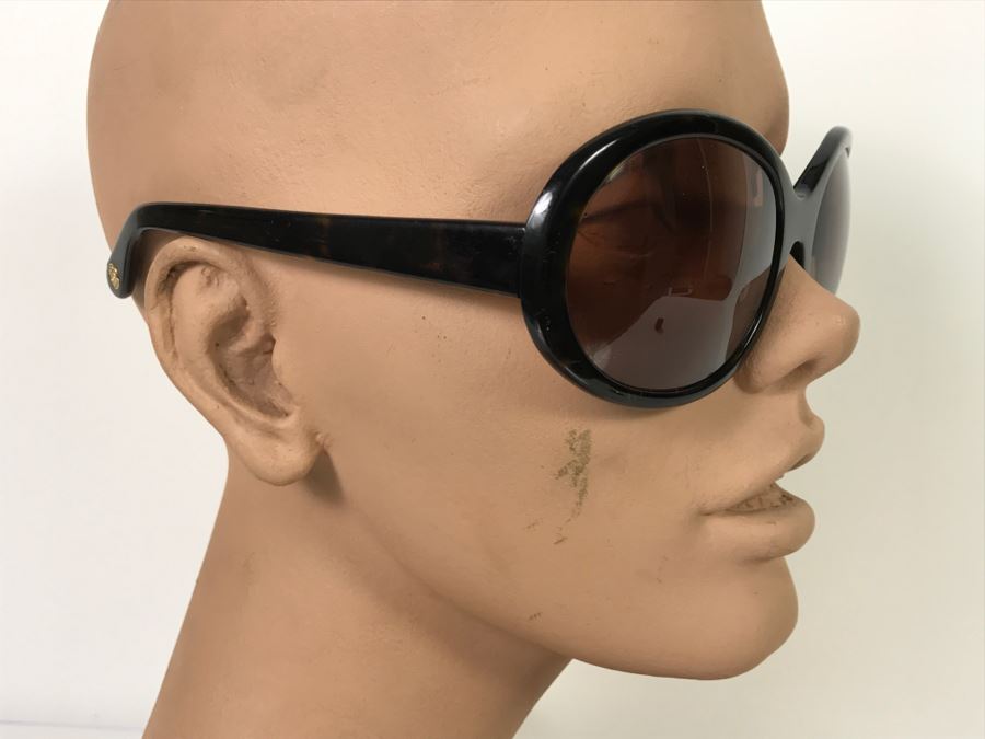 Juicy Couture Women's Sunglasses With Case [Photo 3]