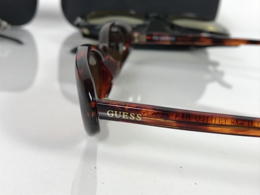 Set Of (5) Women's Sunglasses [Photo 11]